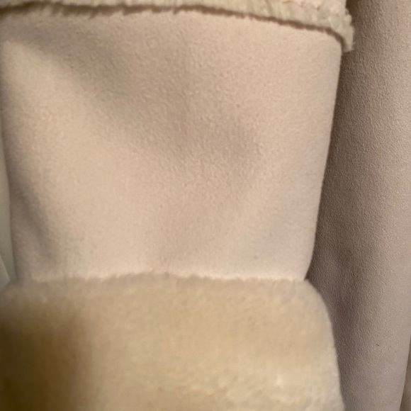 Coat - Picture 4 of 13